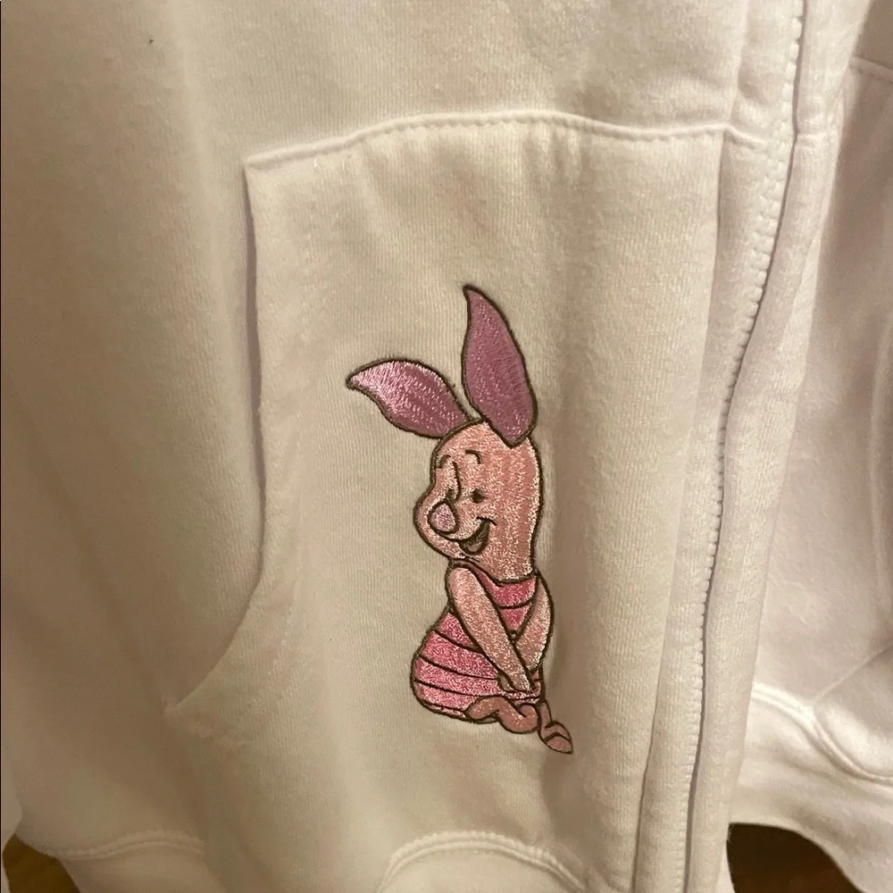 White Woman’s Hoodie Disney Winnie the Pooh - Picture 5 of 8